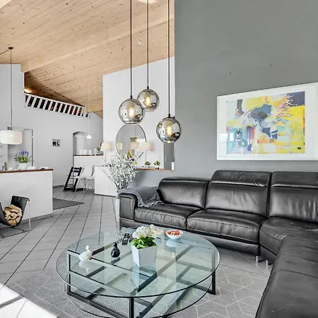 Four-bedroom In Vaggerlose * Bøtø By
