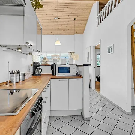 Four-bedroom In Vaggerlose Holiday home Boto By