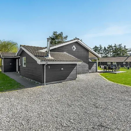 Four-bedroom In Vaggerlose Bøtø By