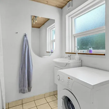 Four-bedroom In Vaggerlose Ferienhaus